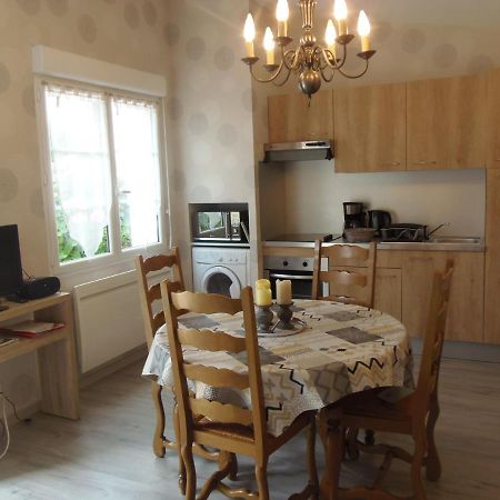 Petite Maison De Vacance กรองด์คอมป์-เมซี ภายนอก รูปภาพ